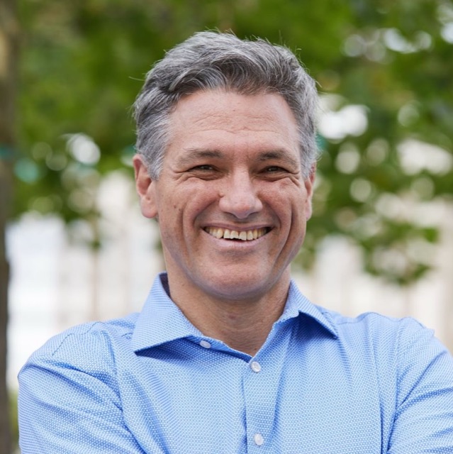 Portrait of Eran Gartner